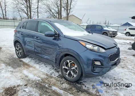 2020 Kia Sportage Lx z USA, uszkodzony, nr VIN KNDPMCAC5L7642948